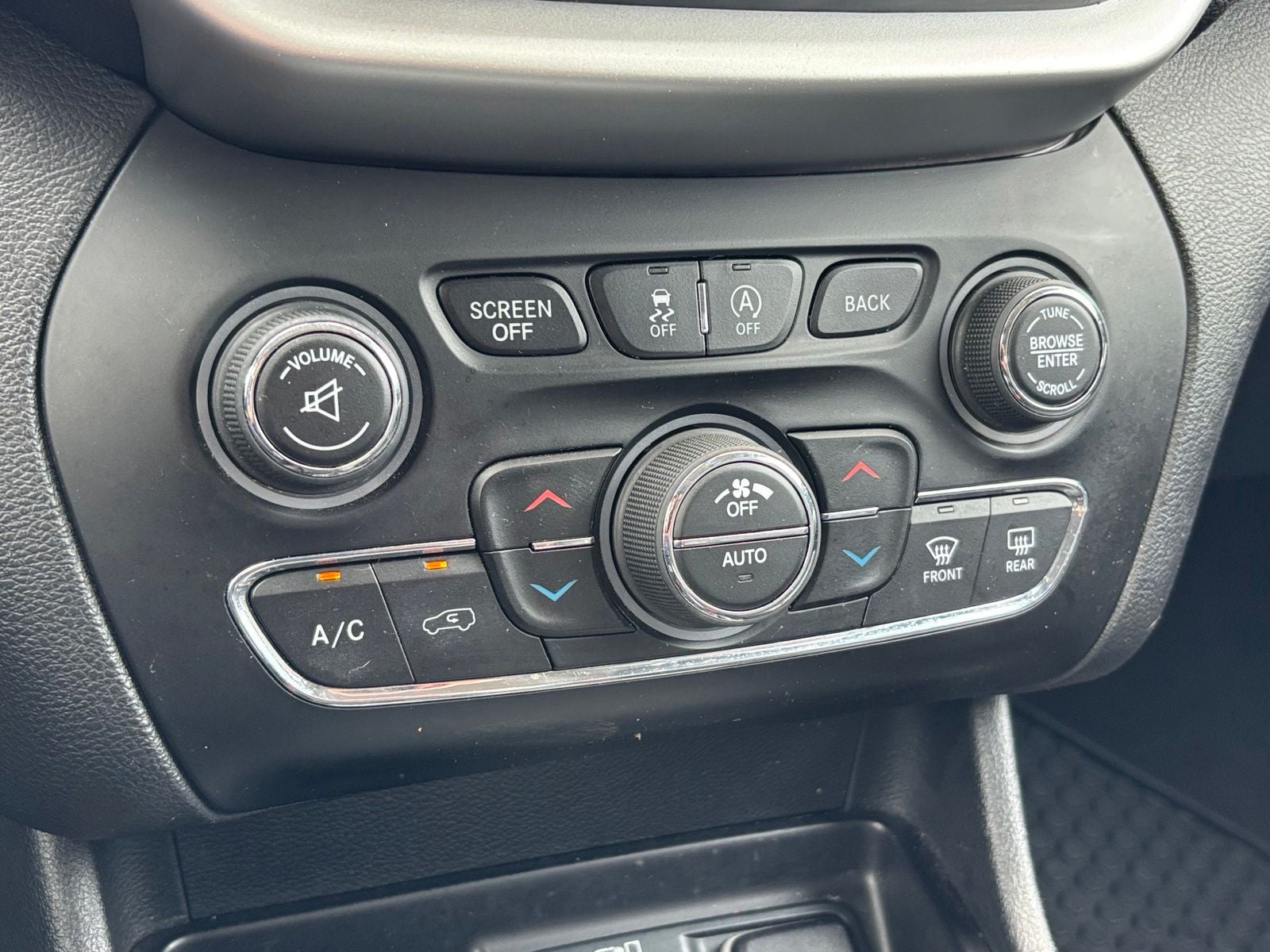 2018 Jeep Cherokee Trailhawk