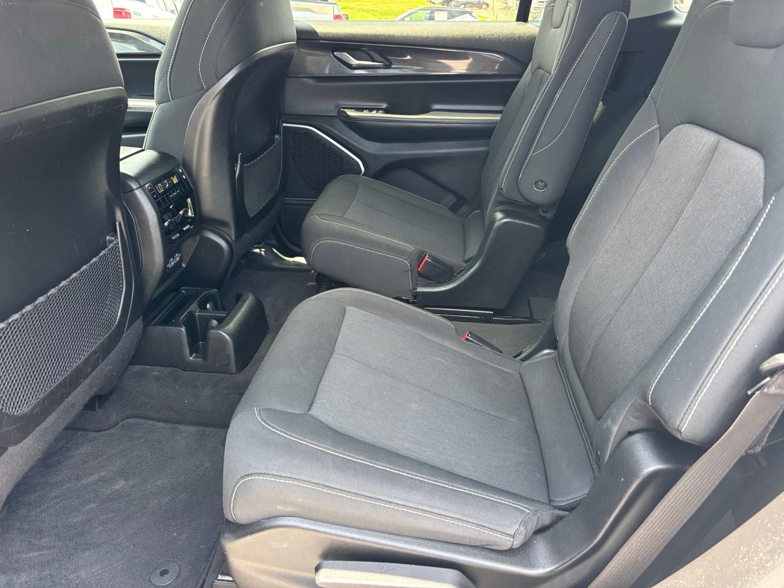 2021 Jeep Grand Cherokee L Laredo