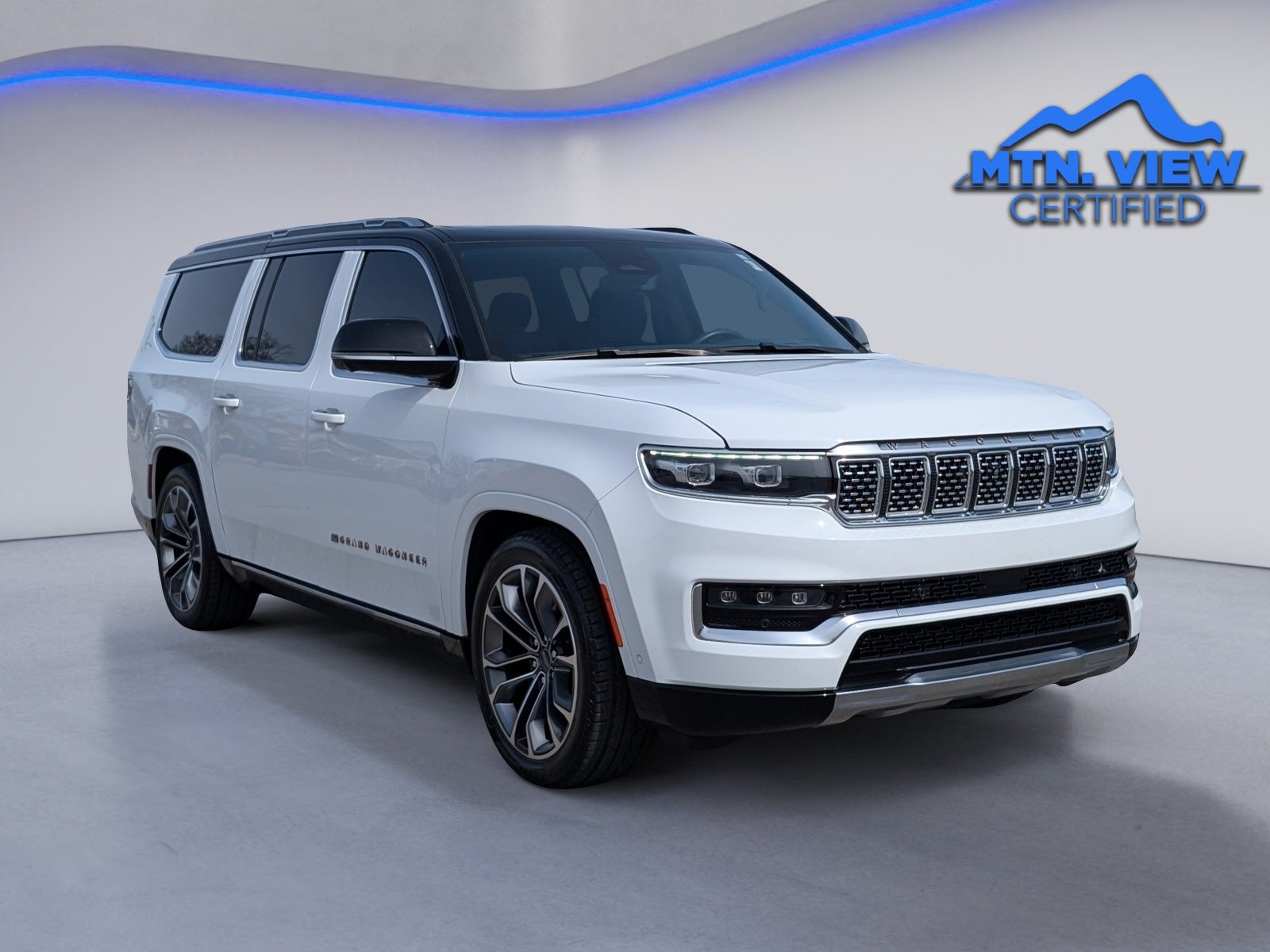 2023 Jeep Grand Wagoneer L Series III