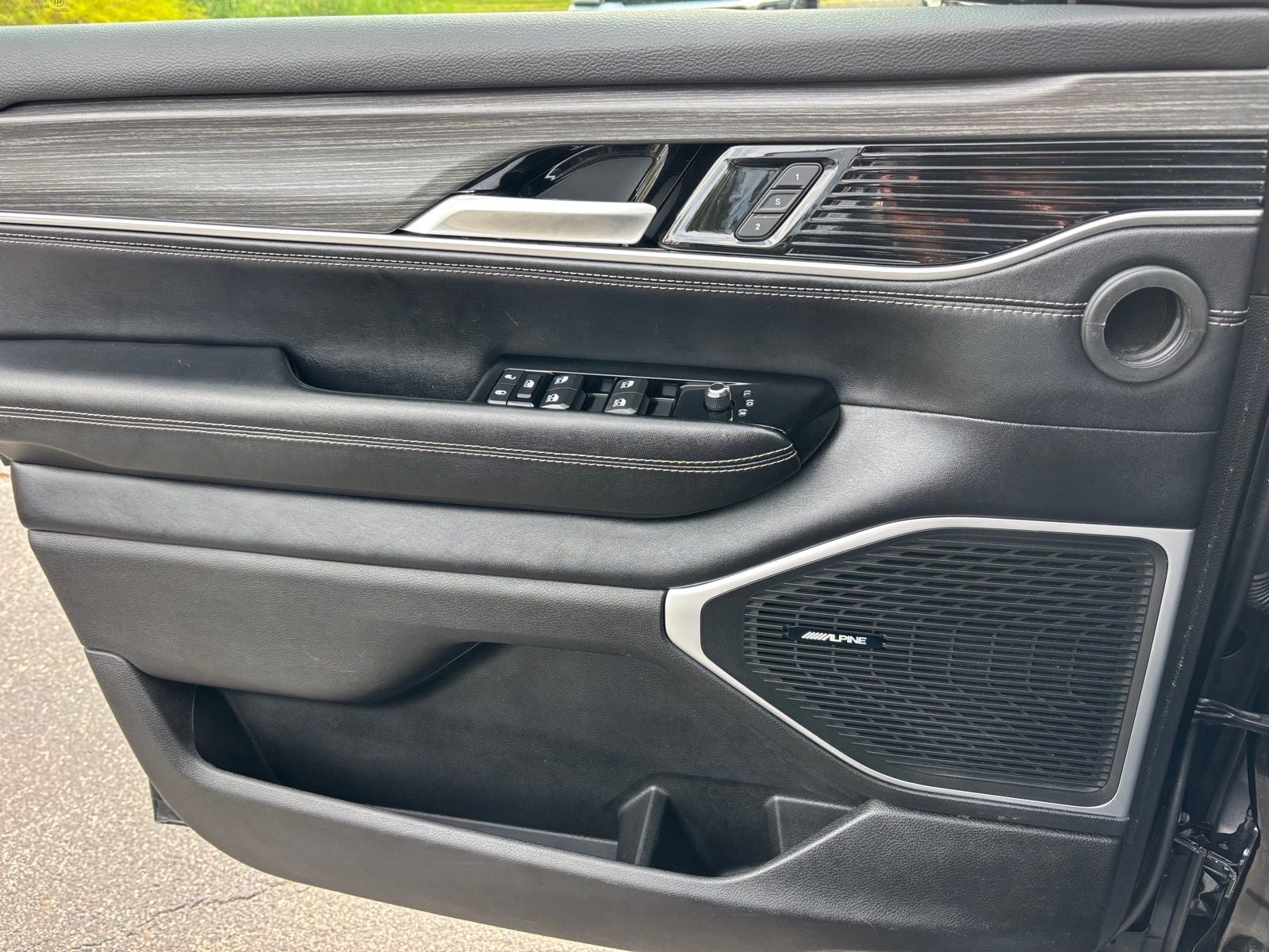 2024 Jeep Wagoneer Series II