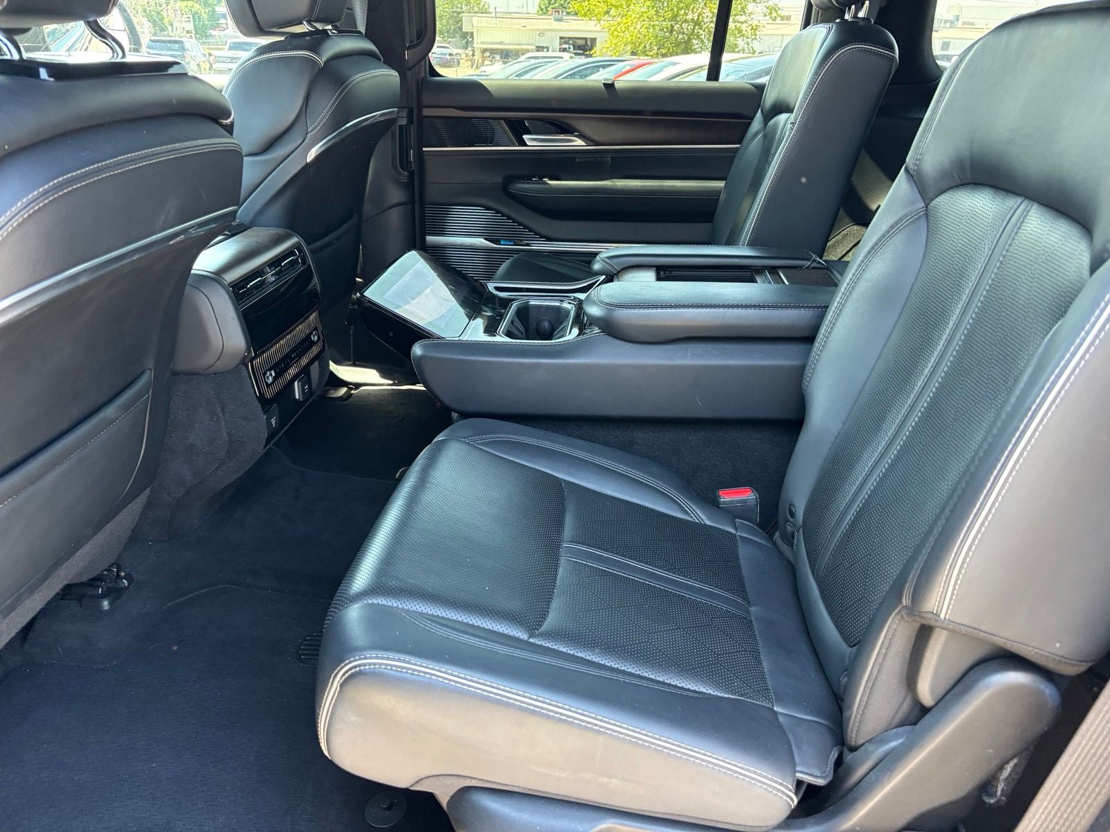 2023 Jeep Grand Wagoneer Series II