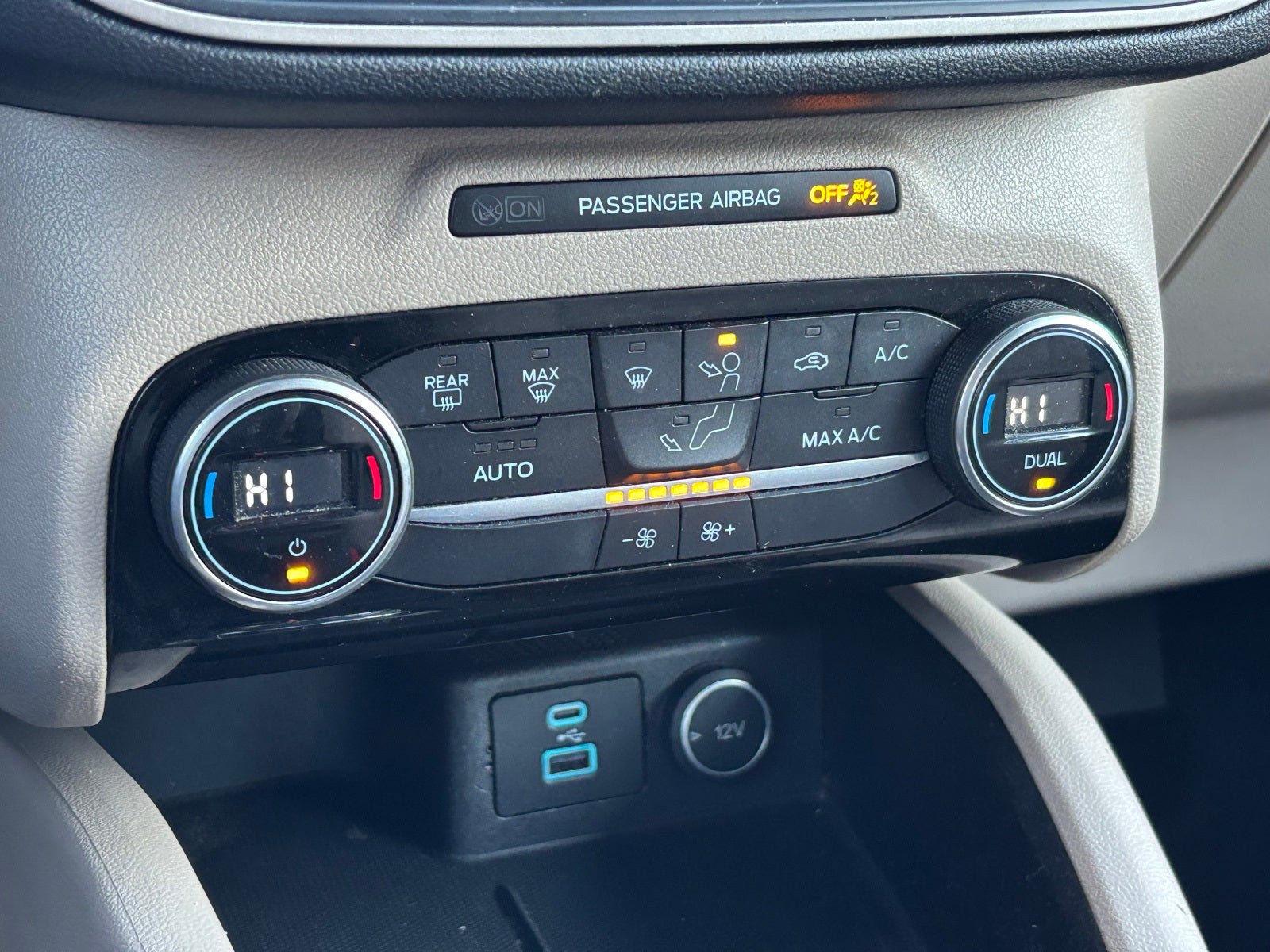 2021 Ford Escape Hybrid SE