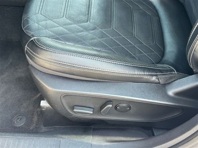 2023 Ford Escape Plug-In Hybrid Base