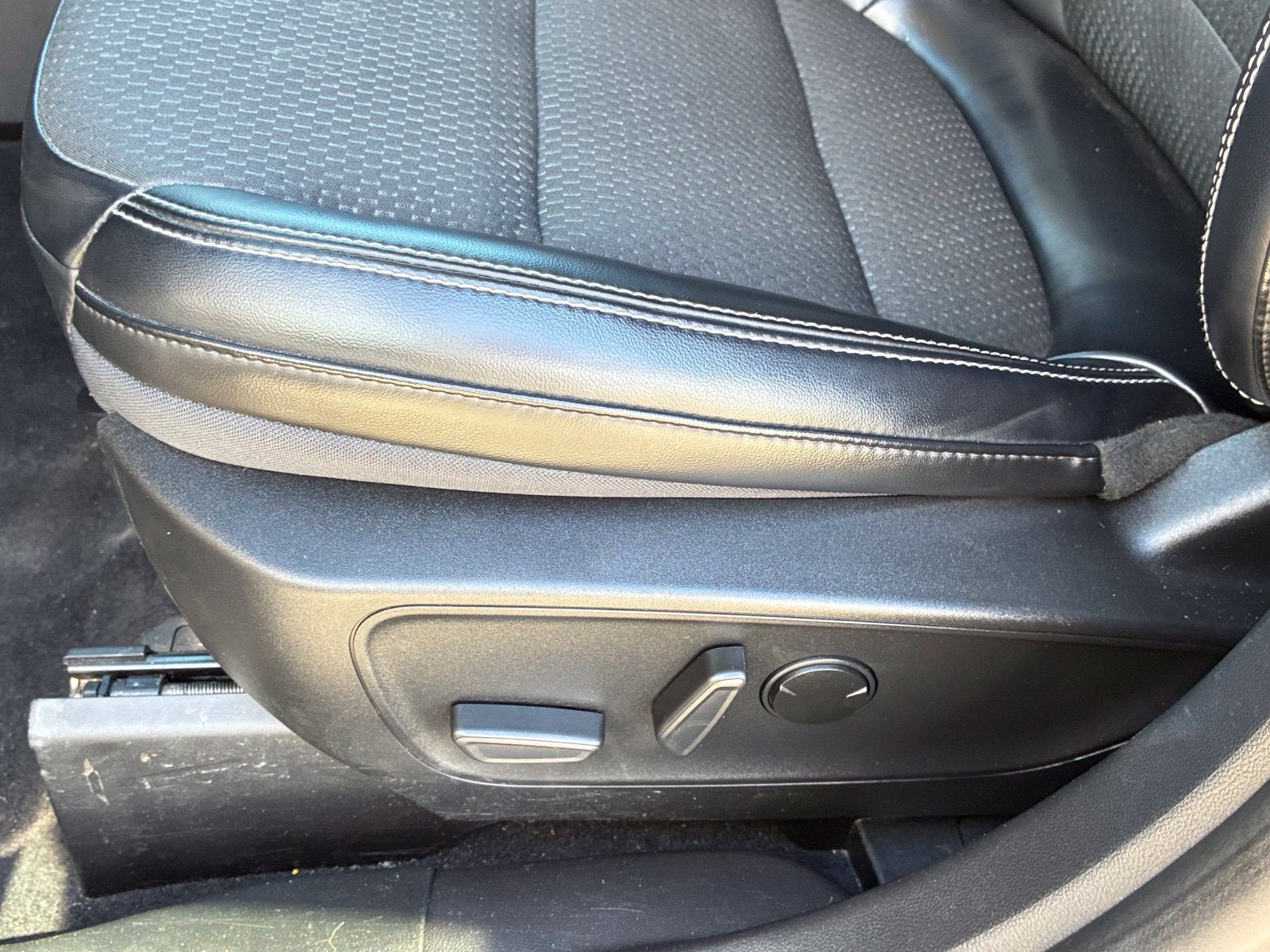 2023 Ford Escape Plug-In Hybrid Base