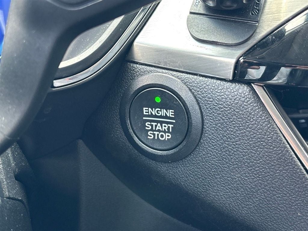 2022 Ford Escape Hybrid Titanium