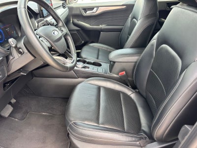 2022 Ford Escape Hybrid Titanium
