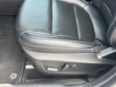 2022 Ford Escape Hybrid Titanium