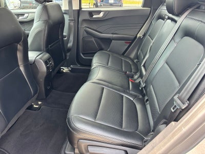 2022 Ford Escape Hybrid Titanium