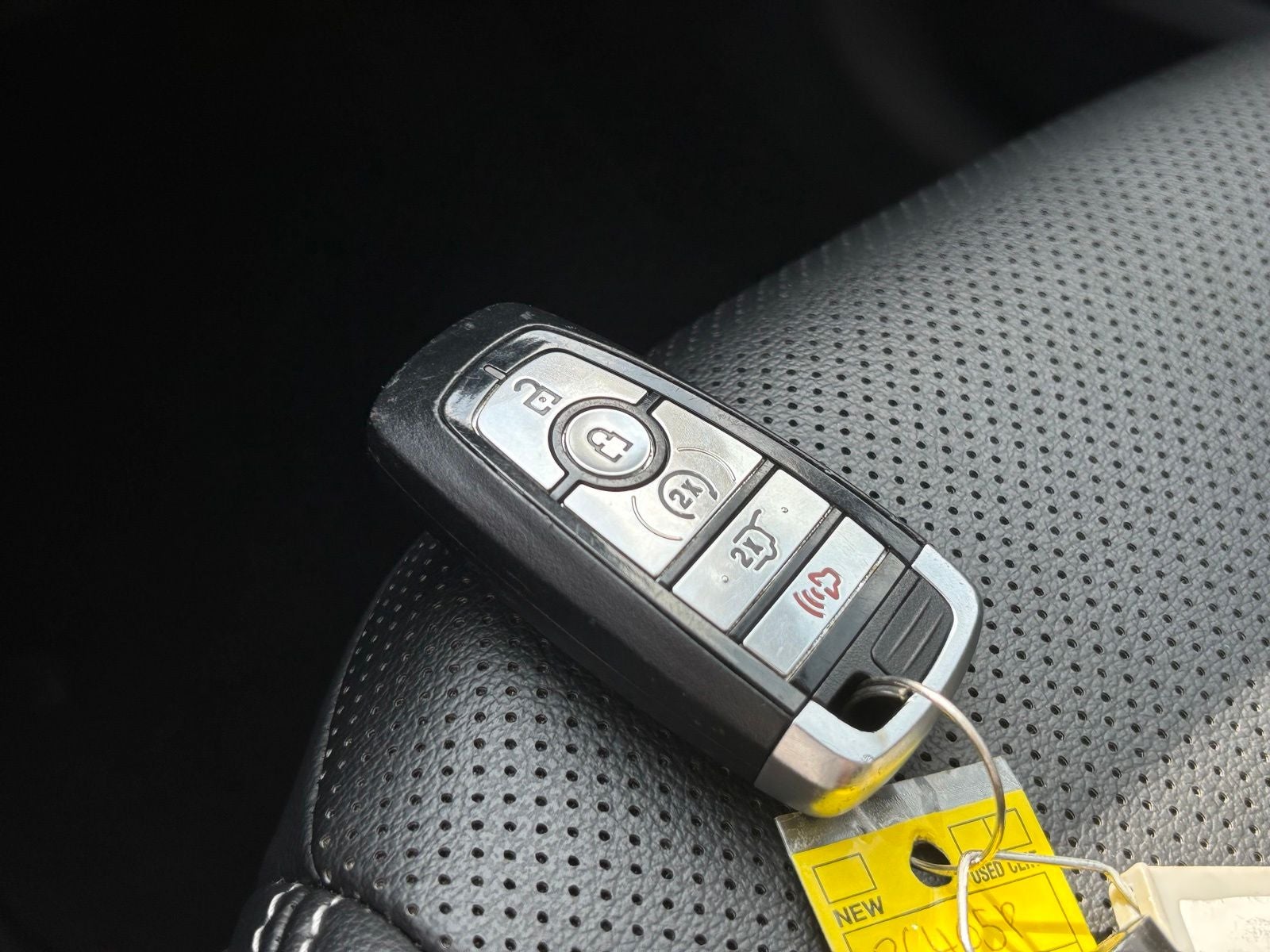 2022 Ford Escape Hybrid Titanium