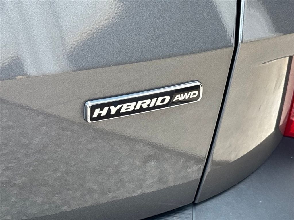 2022 Ford Escape Hybrid Titanium