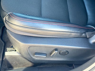 2025 Ford Escape Hybrid ST-Line Select
