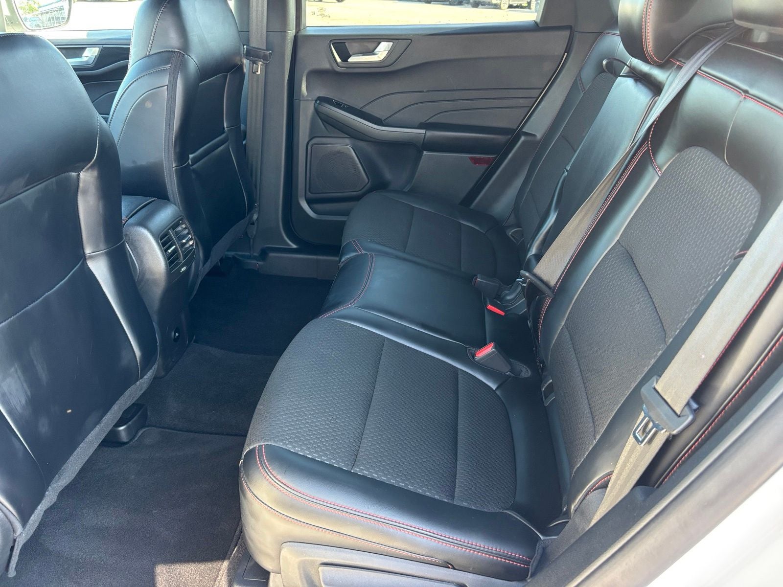 2025 Ford Escape Hybrid ST-Line Select