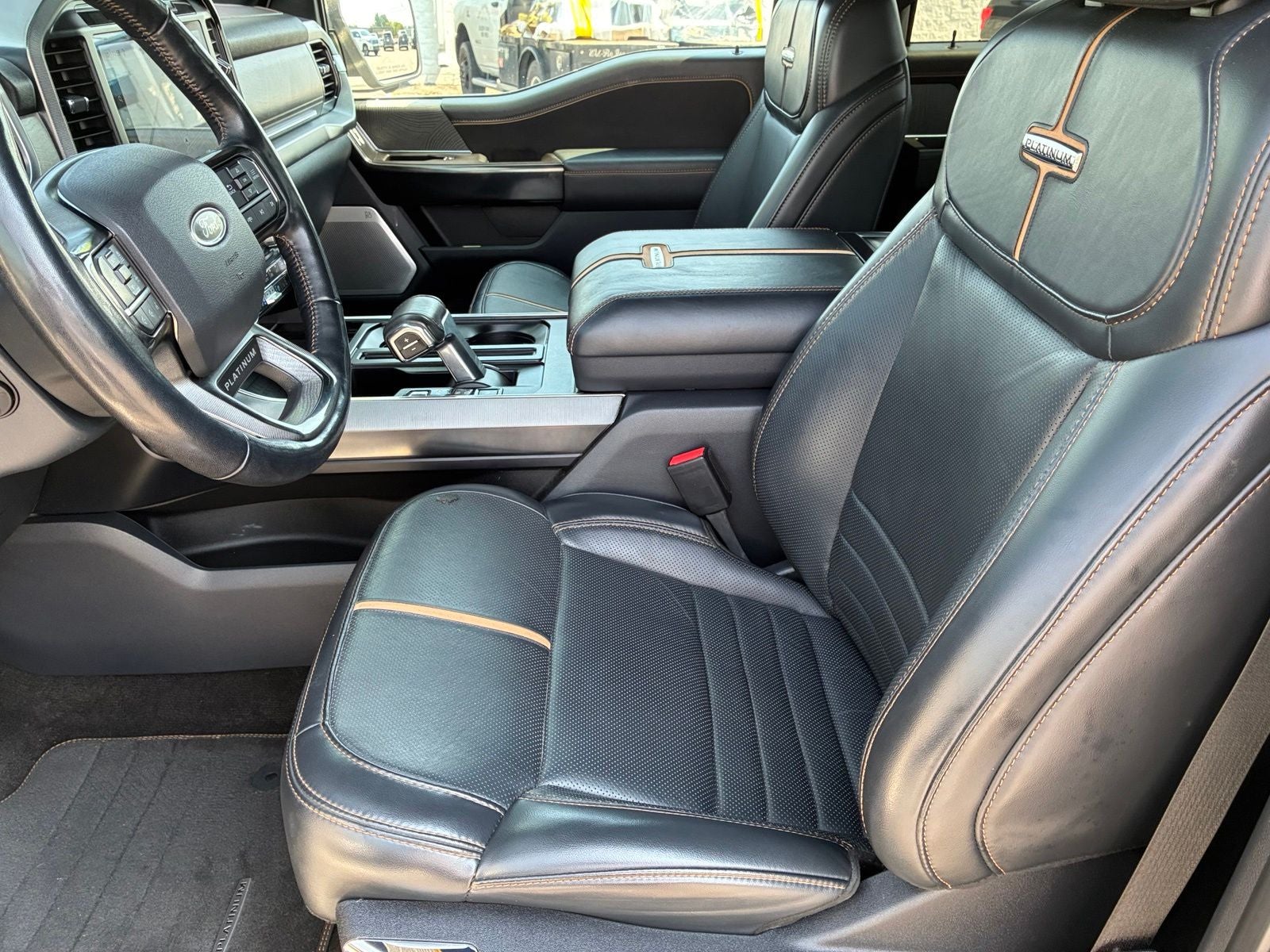 2022 Ford F-150 Platinum