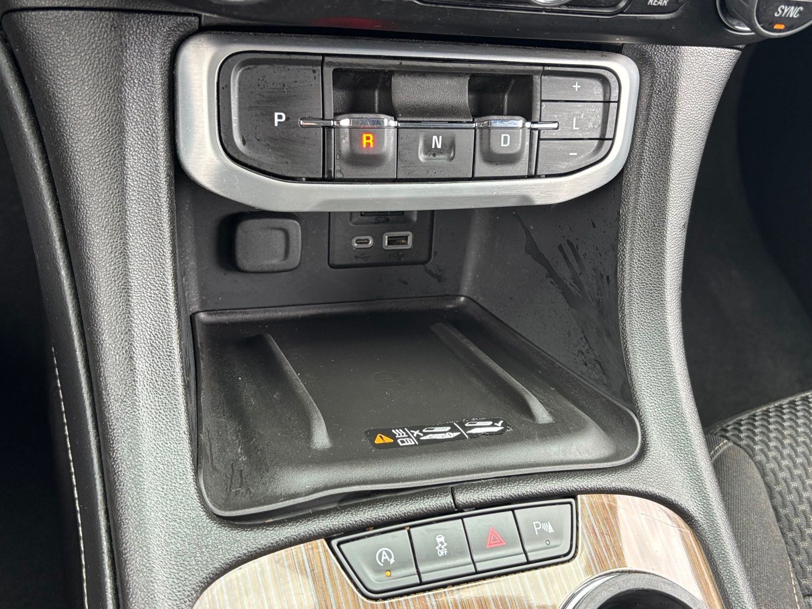 2022 GMC Acadia SLE