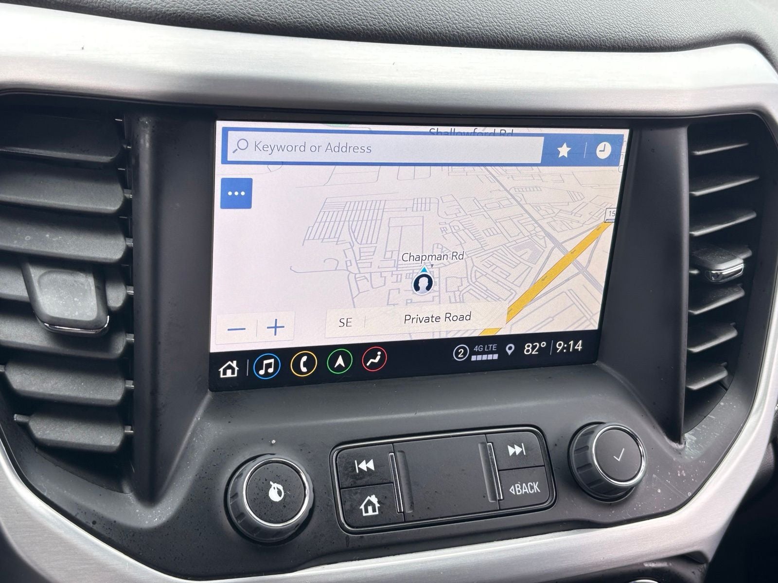 2022 GMC Acadia SLE