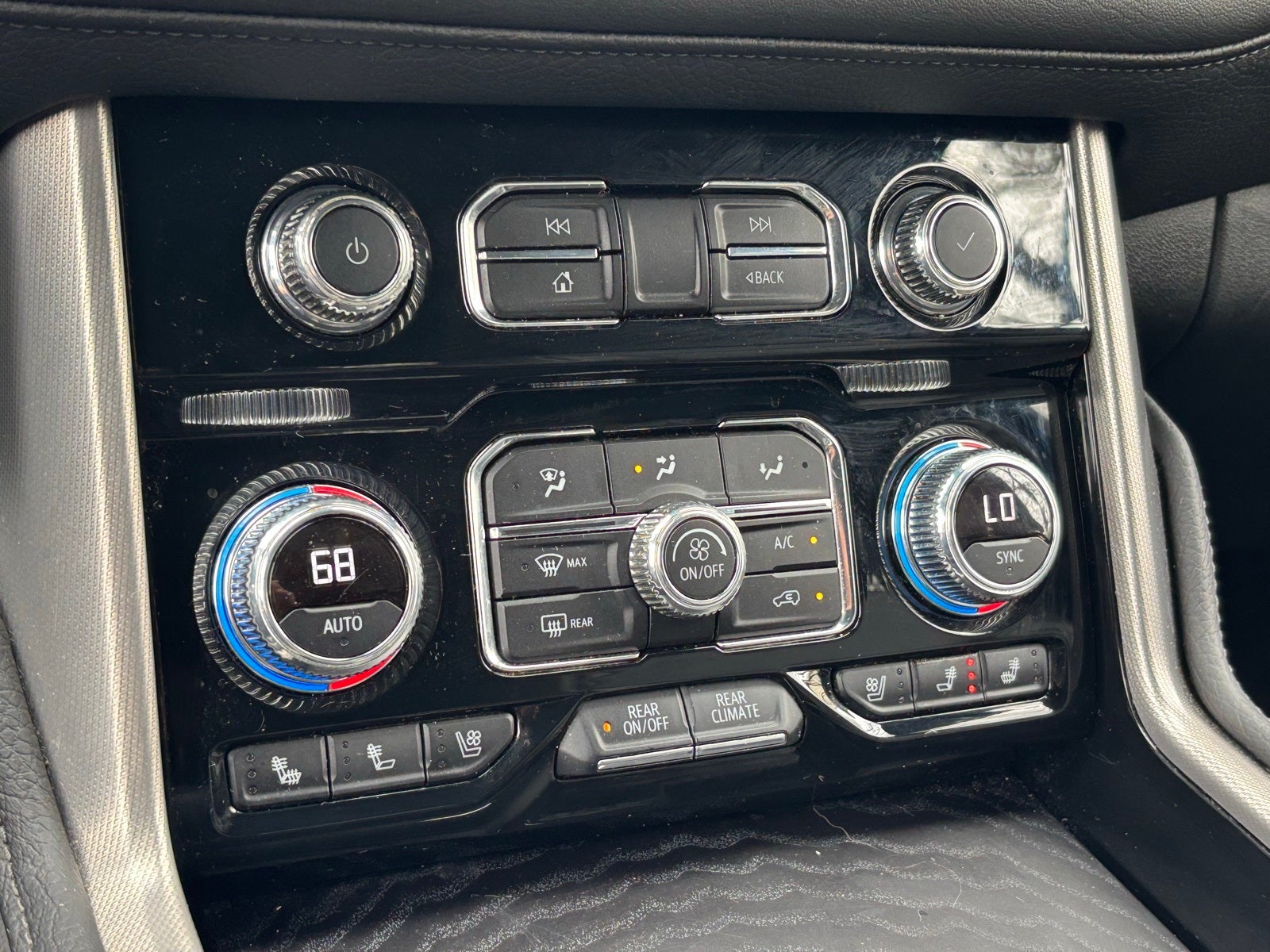 2024 GMC Yukon XL Denali