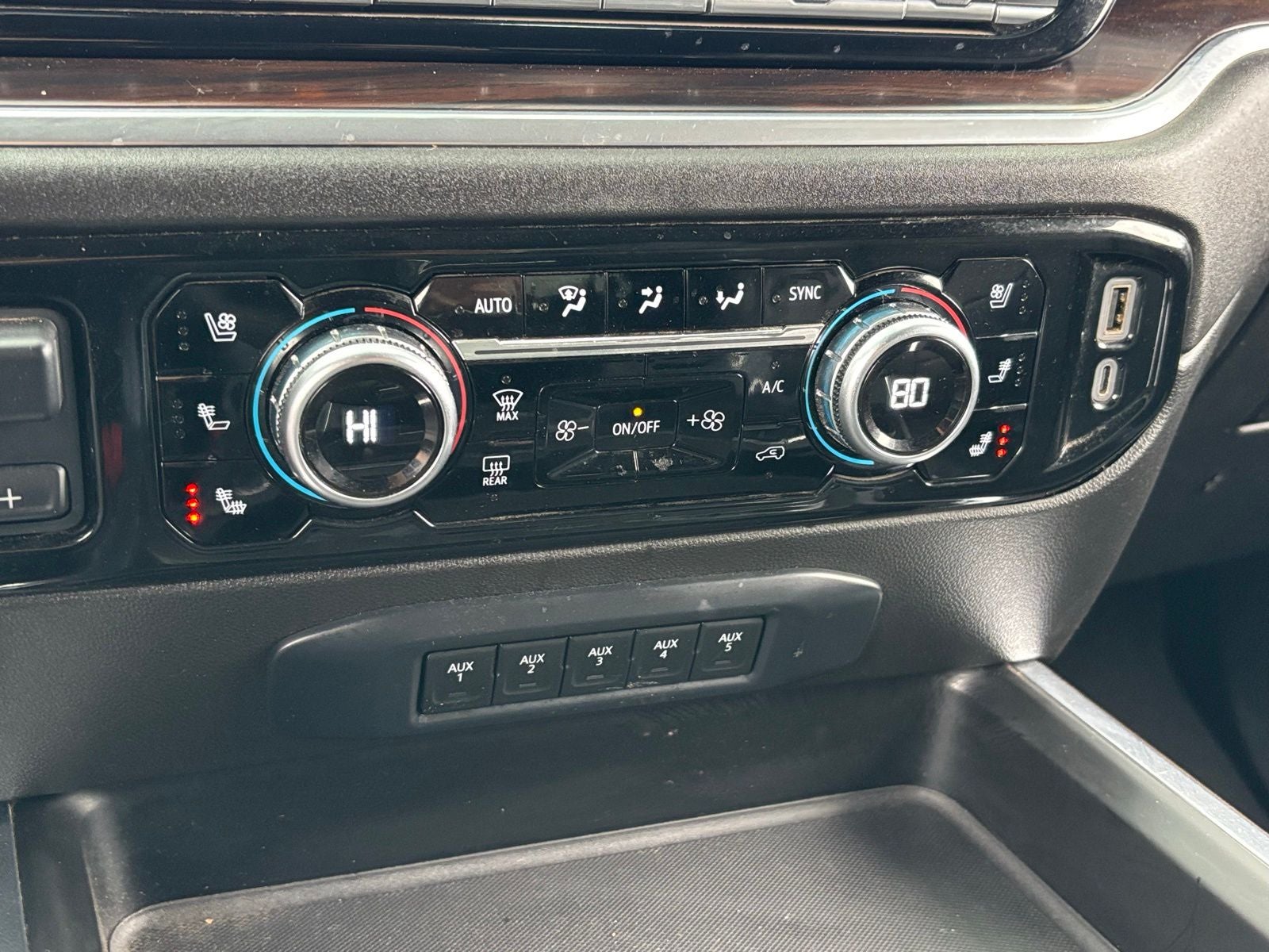 2024 GMC Sierra 2500HD SLT