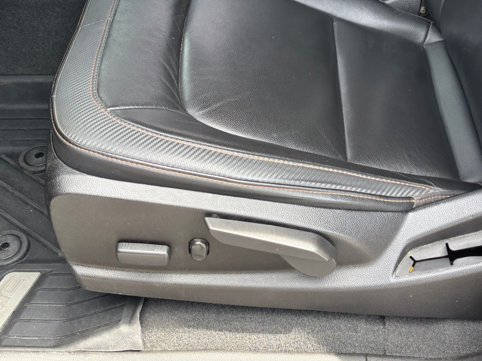 2021 GMC Canyon AT4 w/Leather