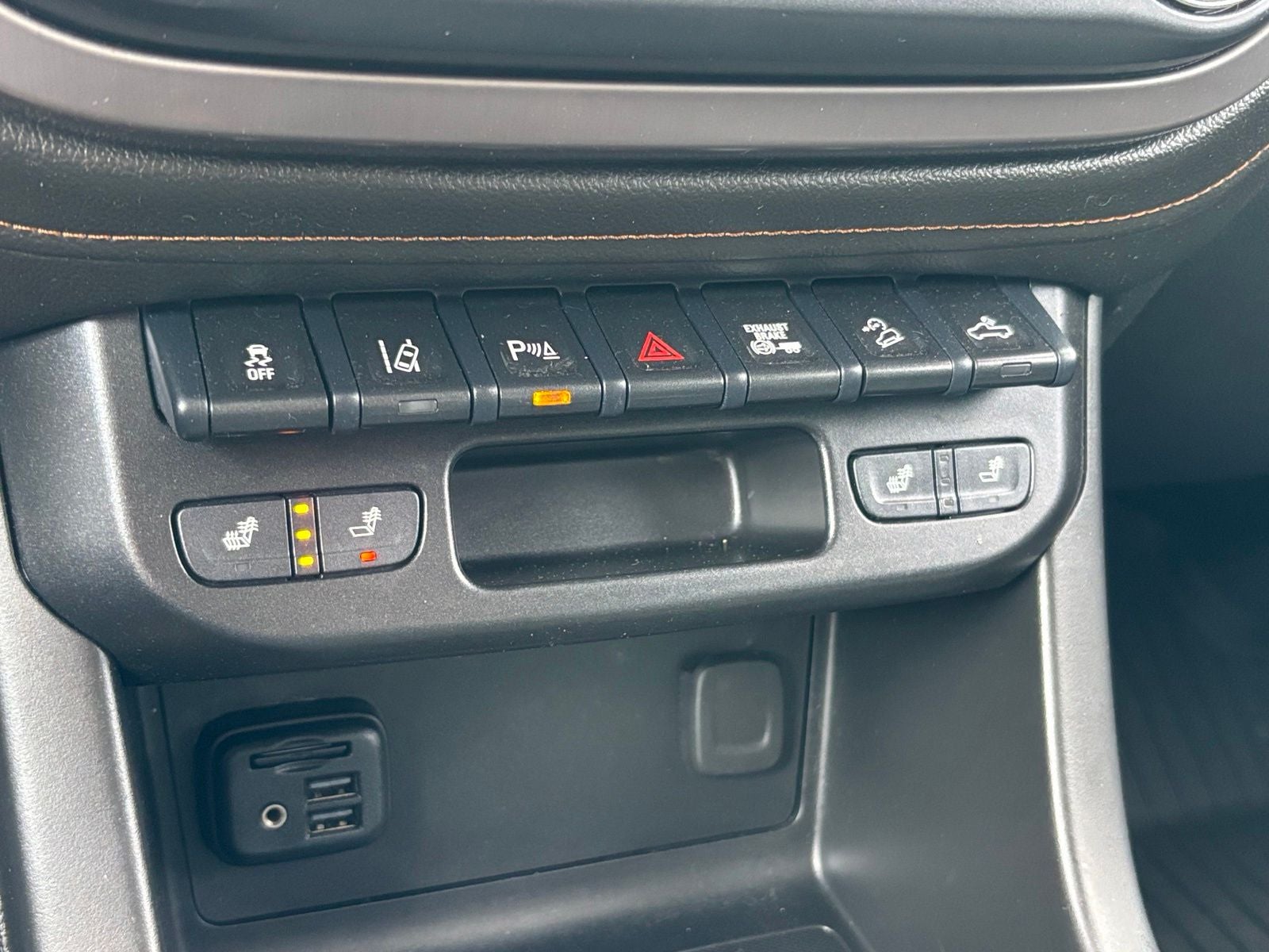 2021 GMC Canyon AT4 w/Leather