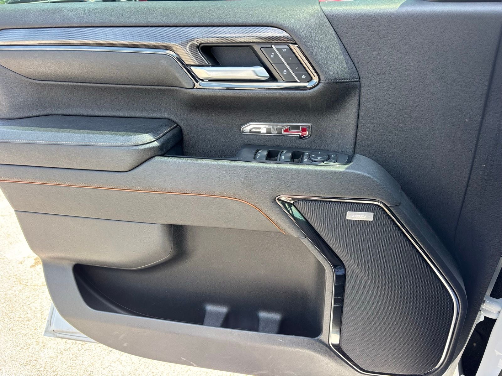 2024 GMC Sierra 1500 AT4