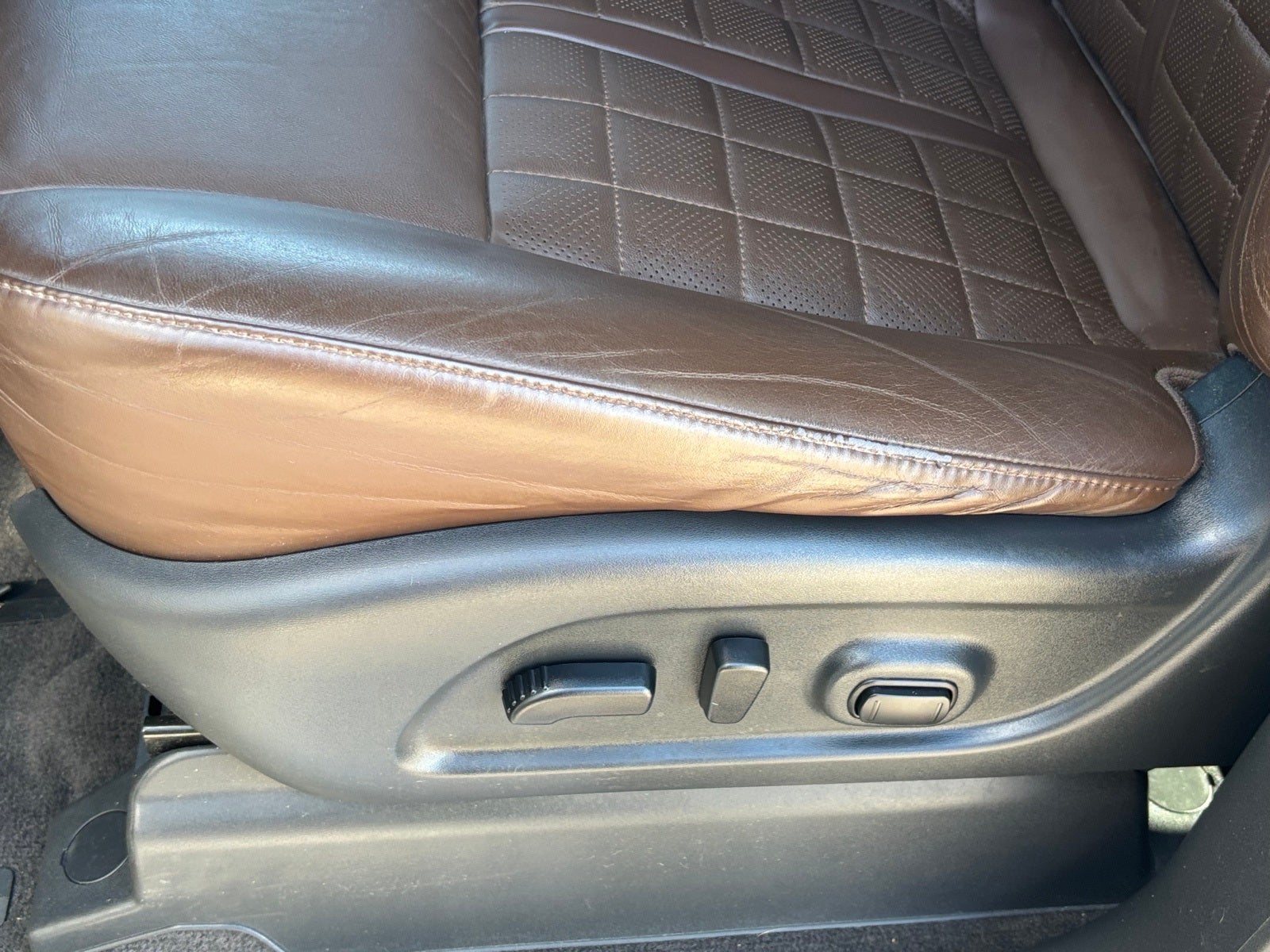 2021 Nissan Titan Platinum Reserve