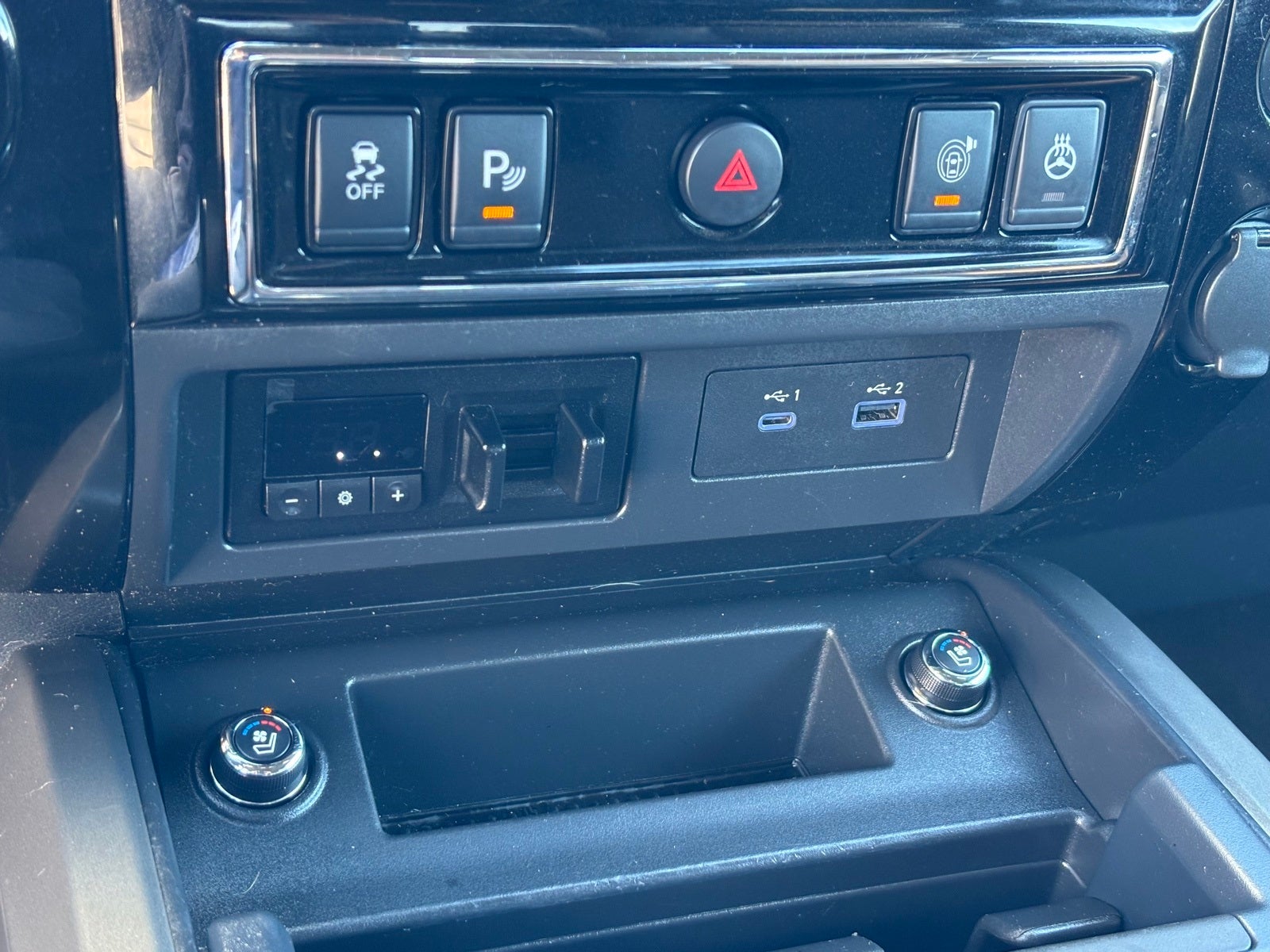 2021 Nissan Titan Platinum Reserve