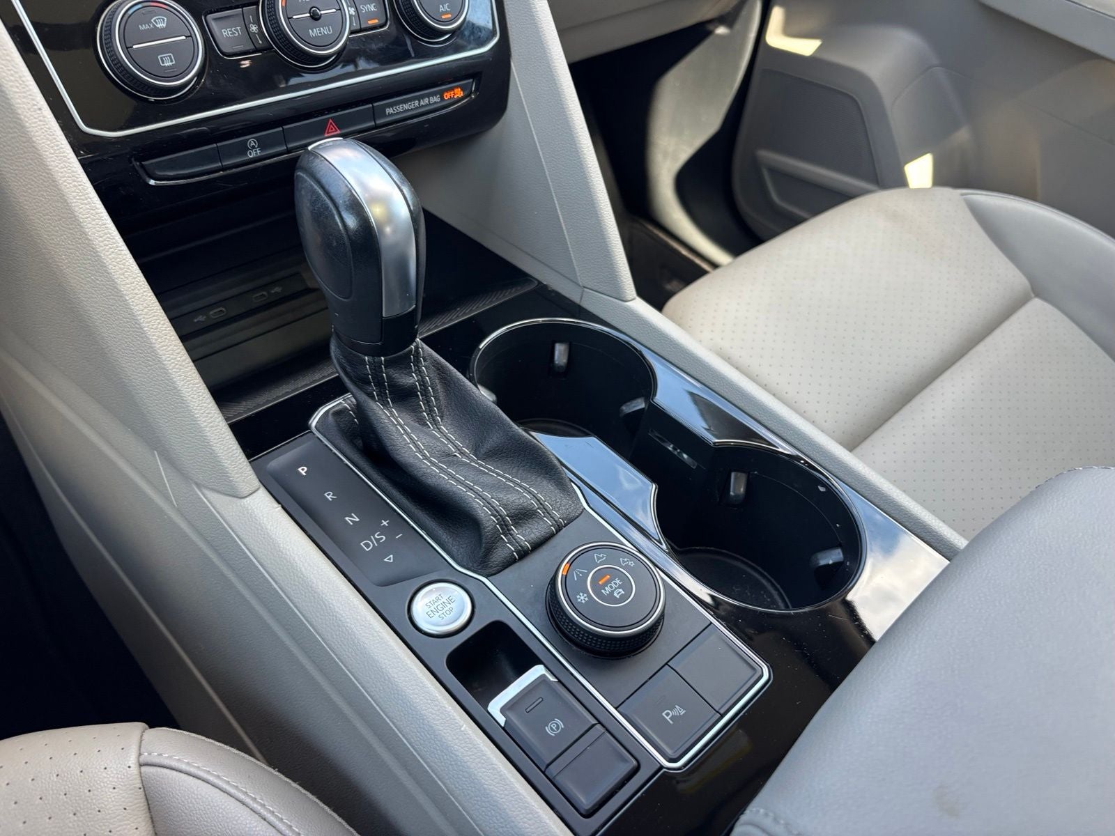 2022 Volkswagen Atlas 3.6L V6 SEL R-Line