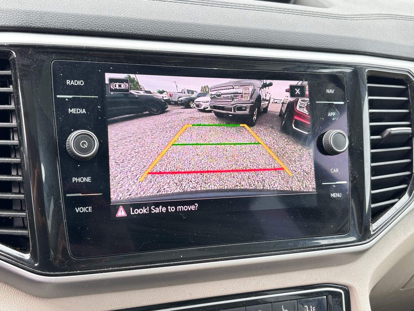 2022 Volkswagen Atlas 3.6L V6 SEL R-Line