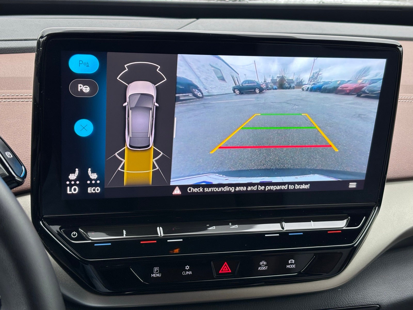 2023 Volkswagen ID.4 Pro