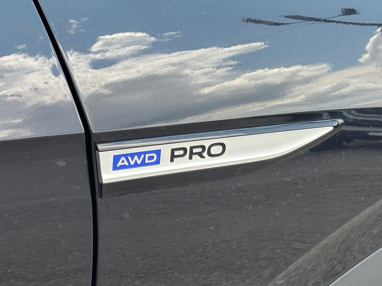 2023 Volkswagen ID.4 Pro