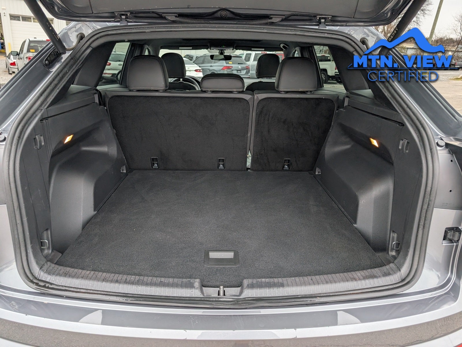 2023 Volkswagen Atlas Cross Sport 3.6L V6 SE w/Technology