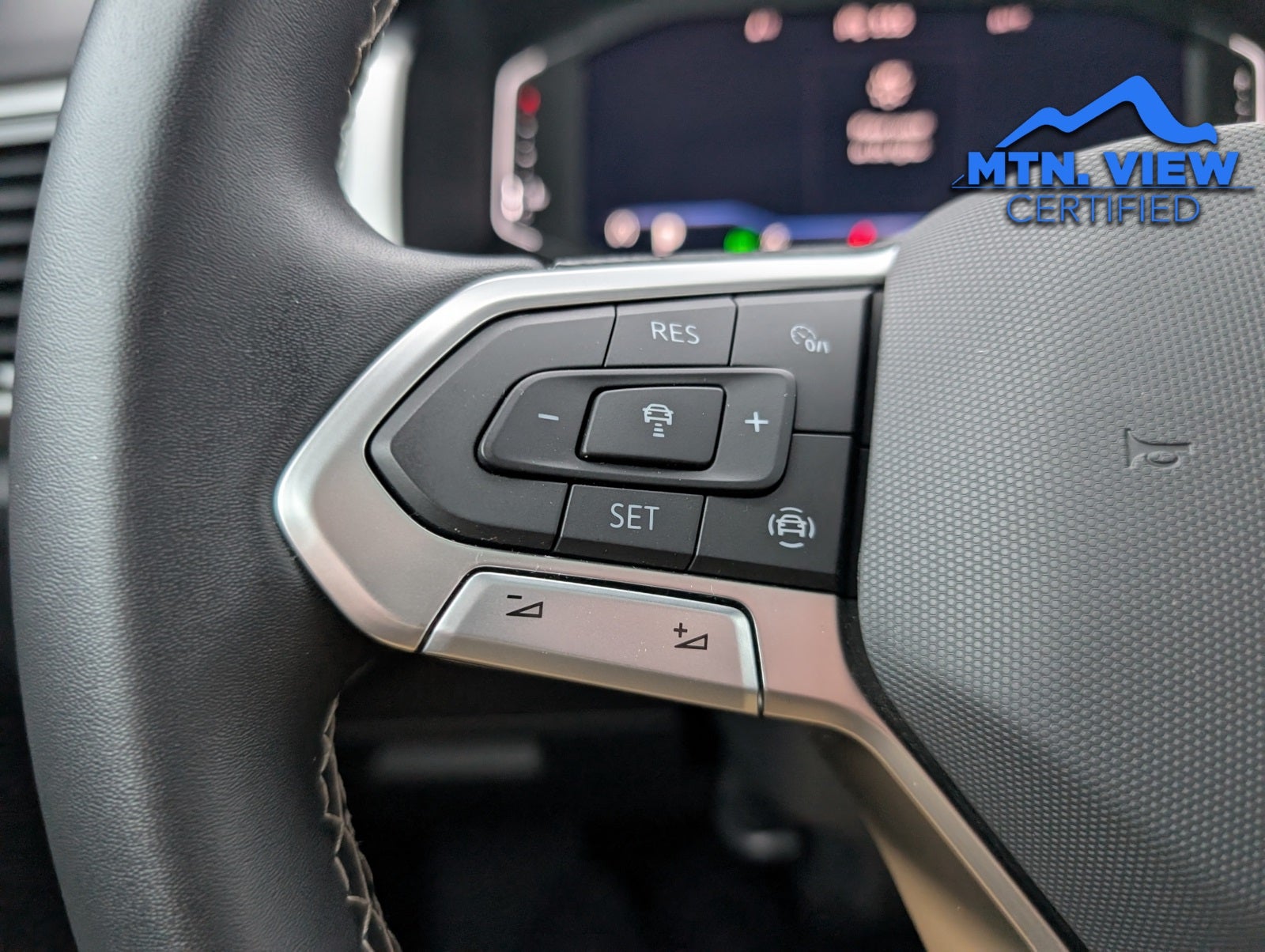 2023 Volkswagen Atlas Cross Sport 3.6L V6 SE w/Technology