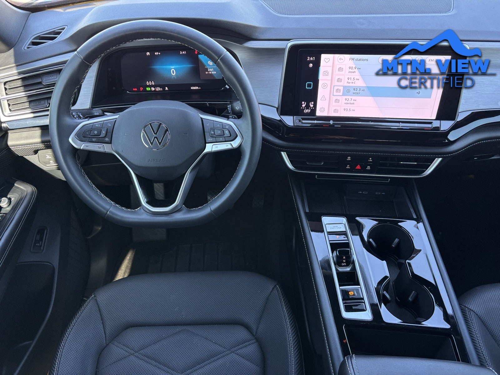 2024 Volkswagen Atlas Cross Sport 2.0T SE w/Technology