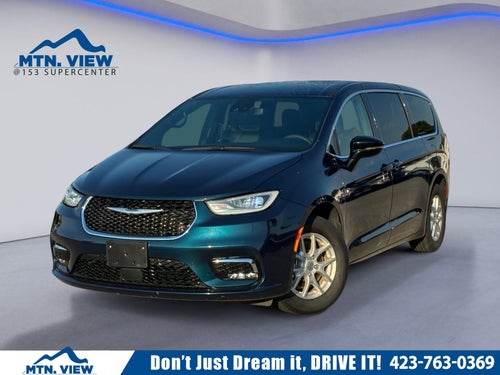 2025 Chrysler Pacifica Select