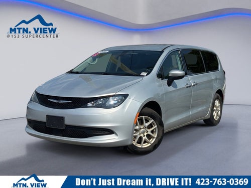 2022 Chrysler Voyager LX