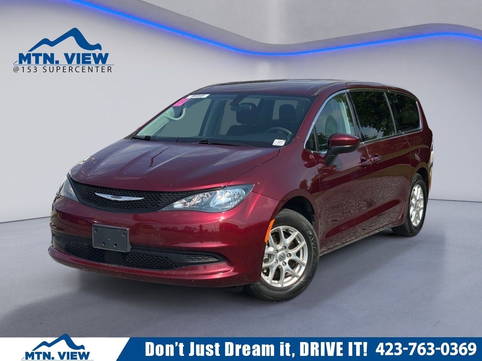 2022 Chrysler Voyager LX