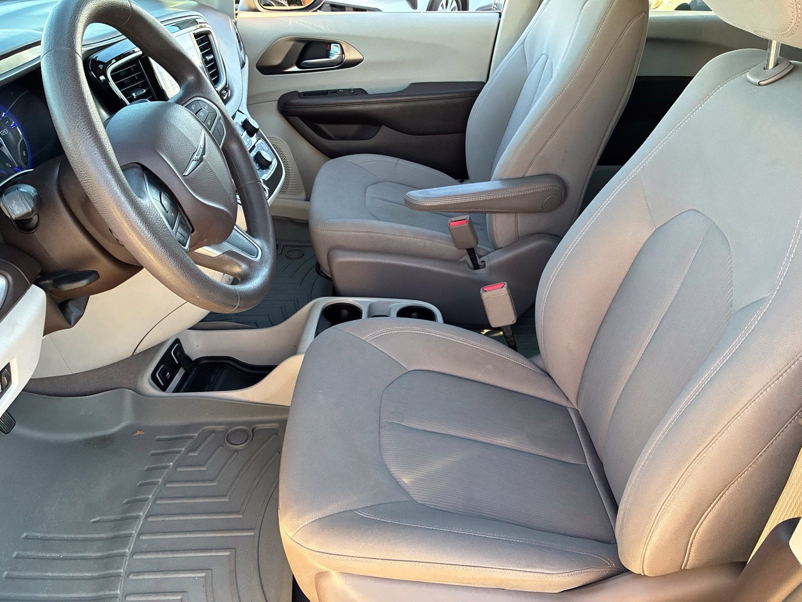 2017 Chrysler Pacifica Touring