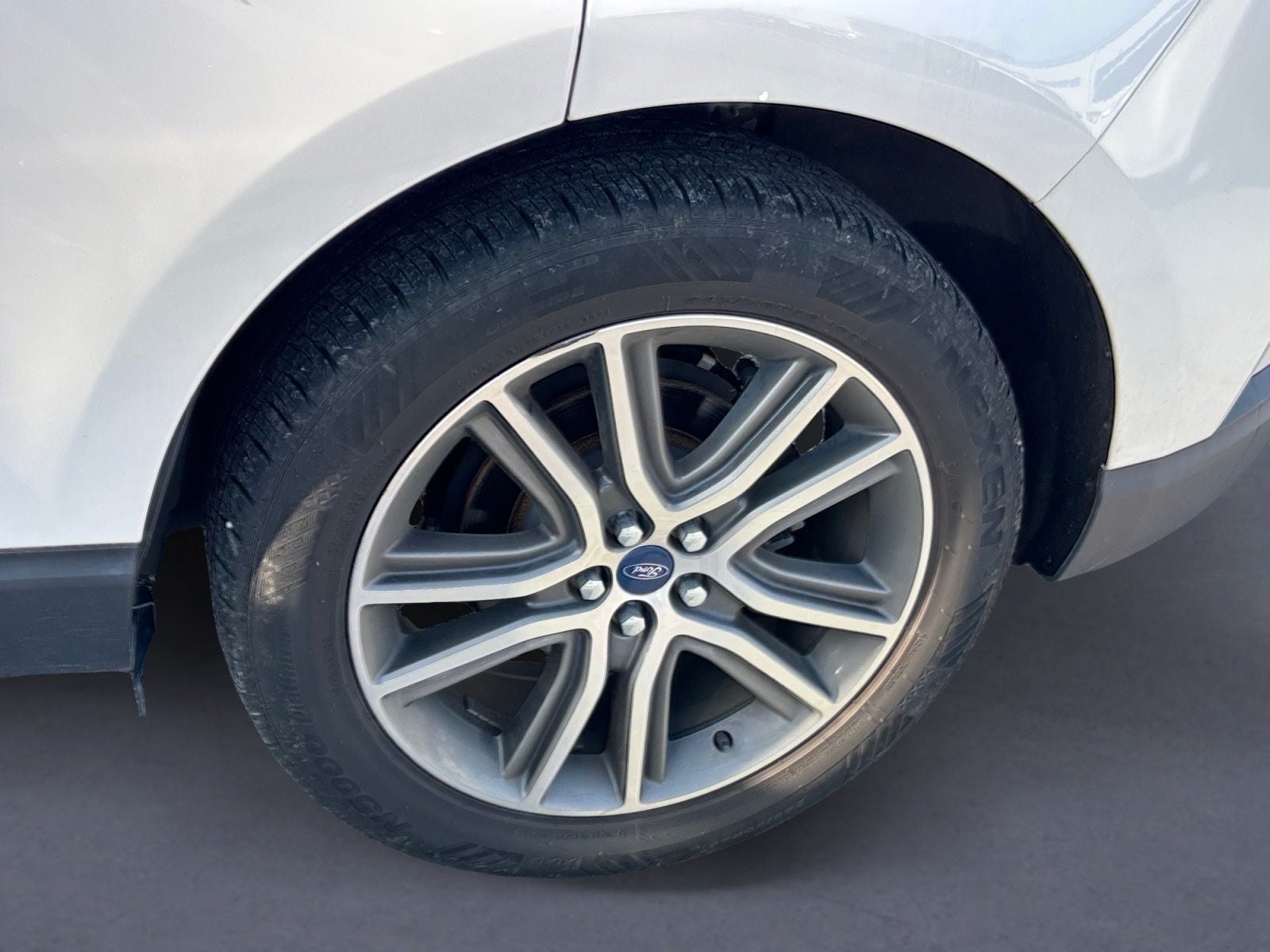 2019 Ford Edge Titanium