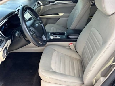 2020 Ford Fusion Hybrid SE