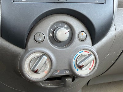 2012 Nissan Versa 1.6 SL