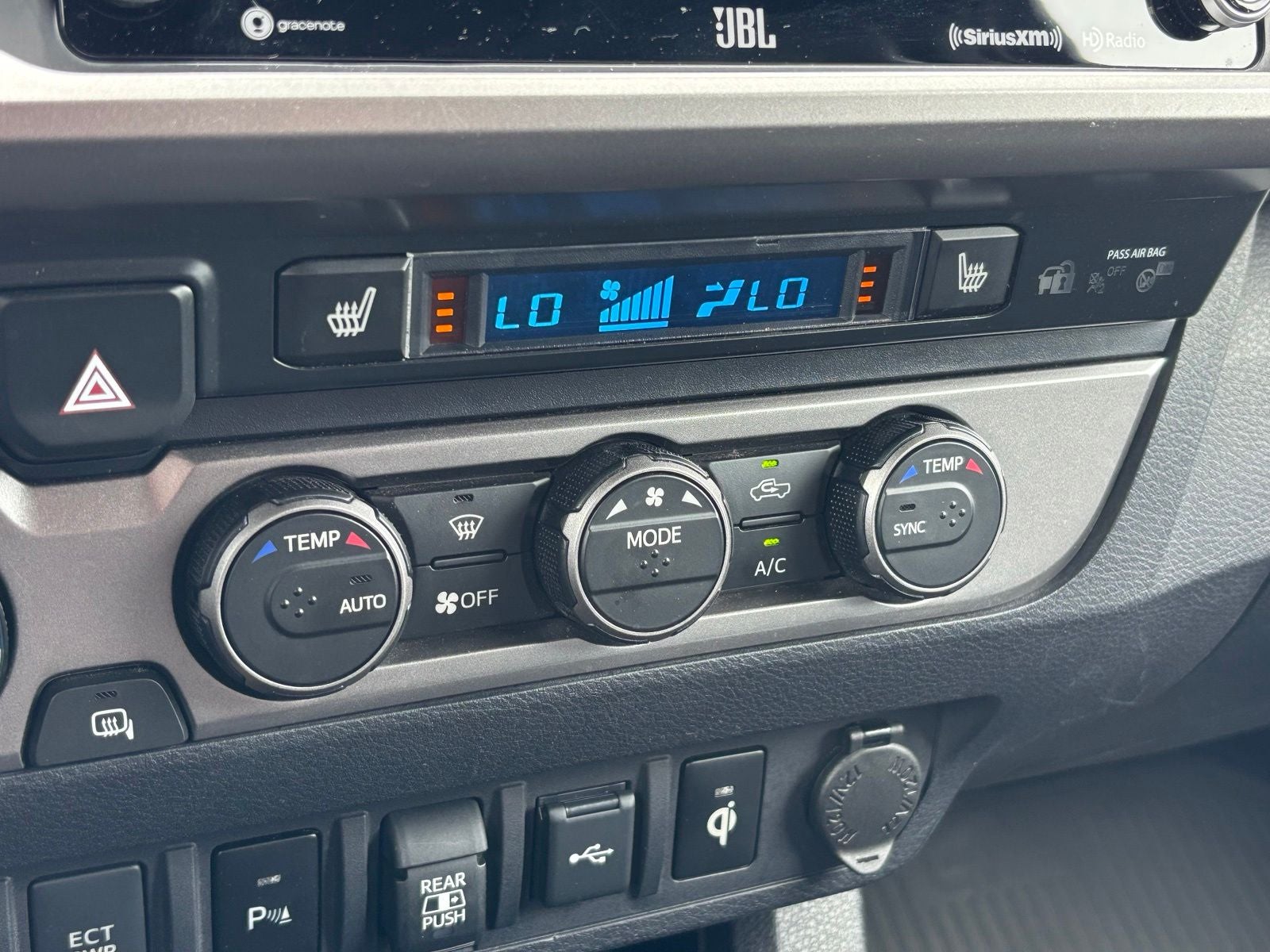 2022 Toyota Tacoma Limited V6