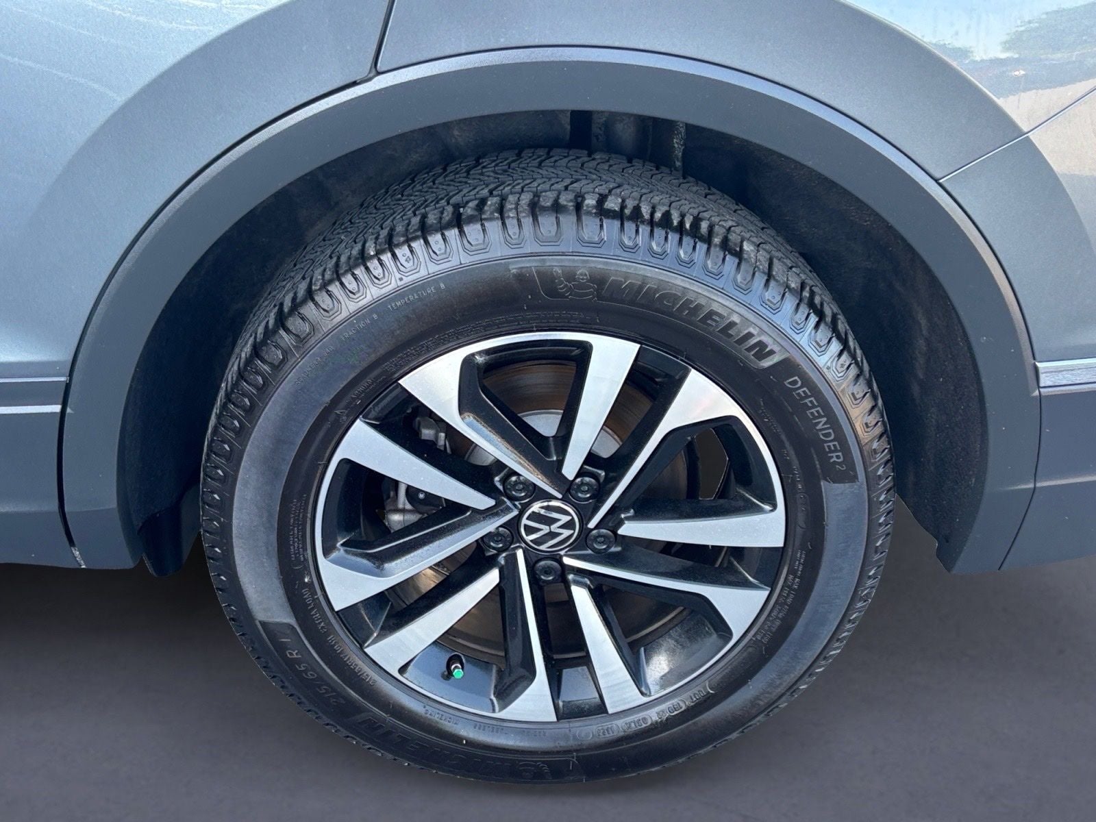 2024 Volkswagen Tiguan 2.0T S