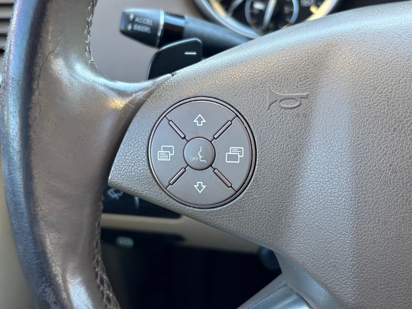 2011 Mercedes-Benz GL-Class GL 550 4MATIC®