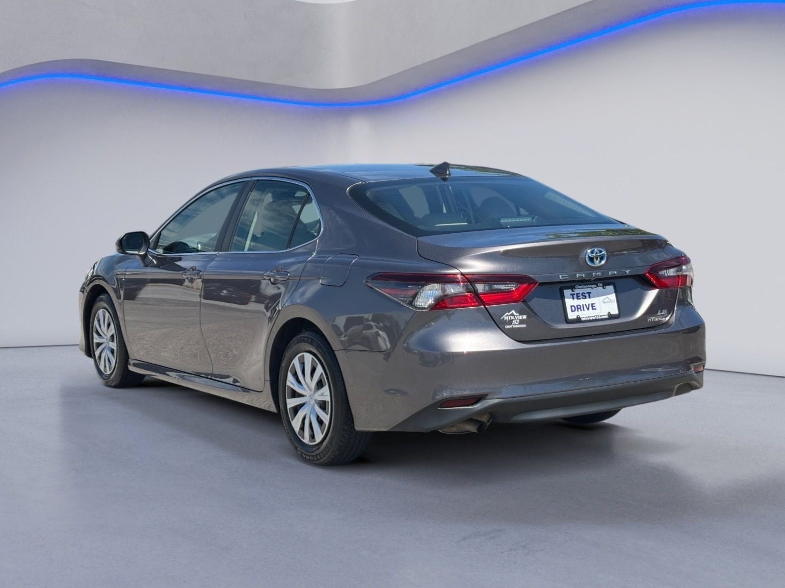 2022 Toyota Camry Hybrid LE