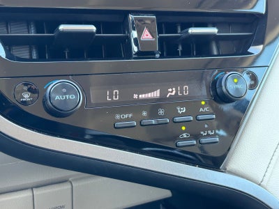 2022 Toyota Camry Hybrid LE
