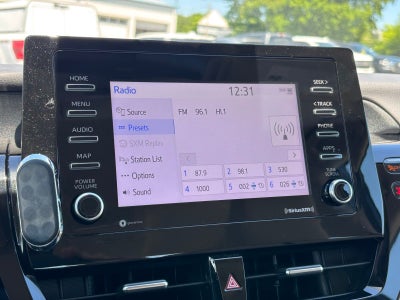 2022 Toyota Camry Hybrid LE