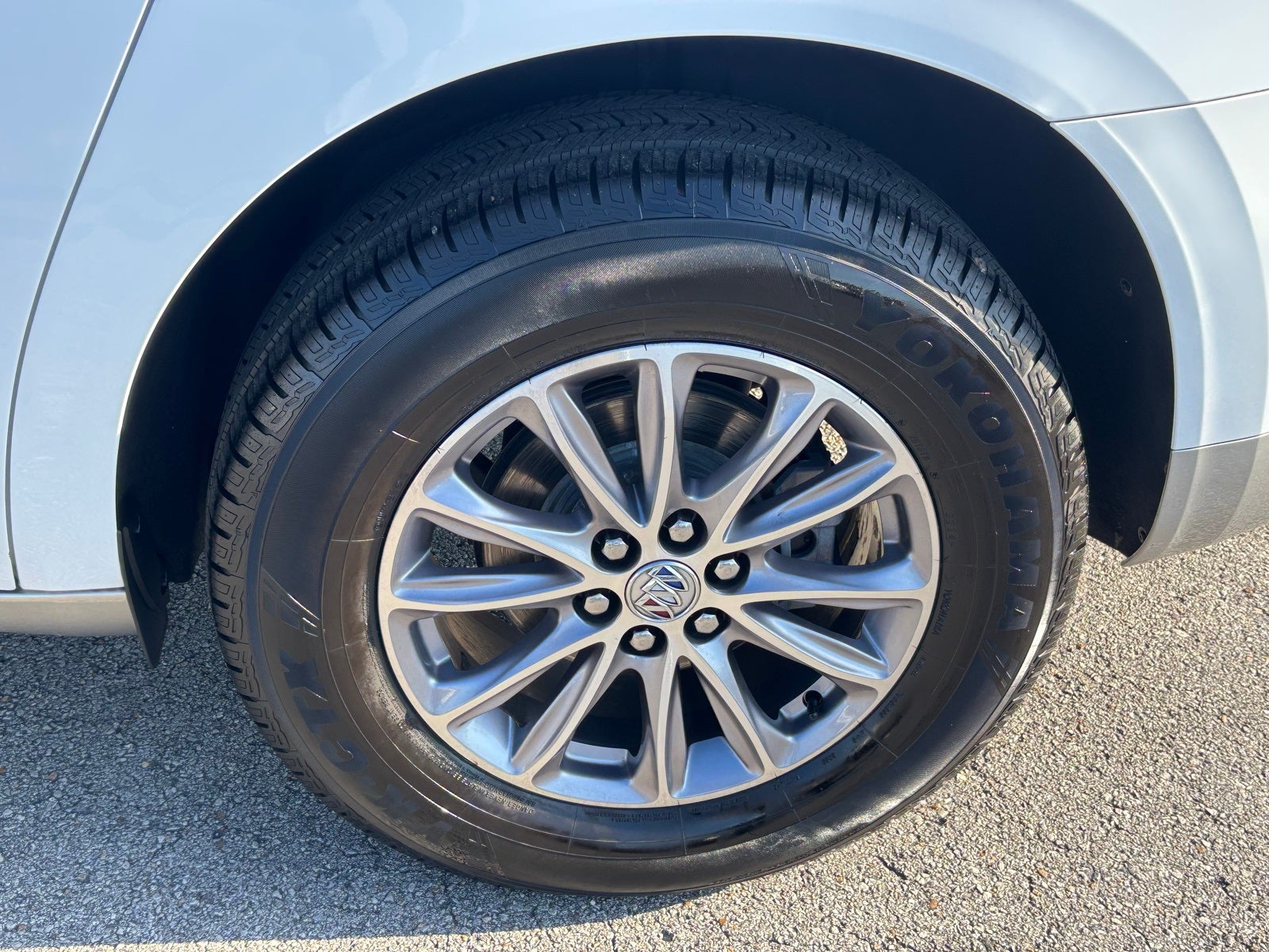 2023 Buick Enclave Essence