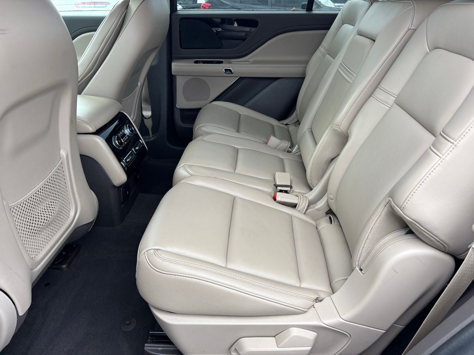2023 Lincoln Aviator Standard