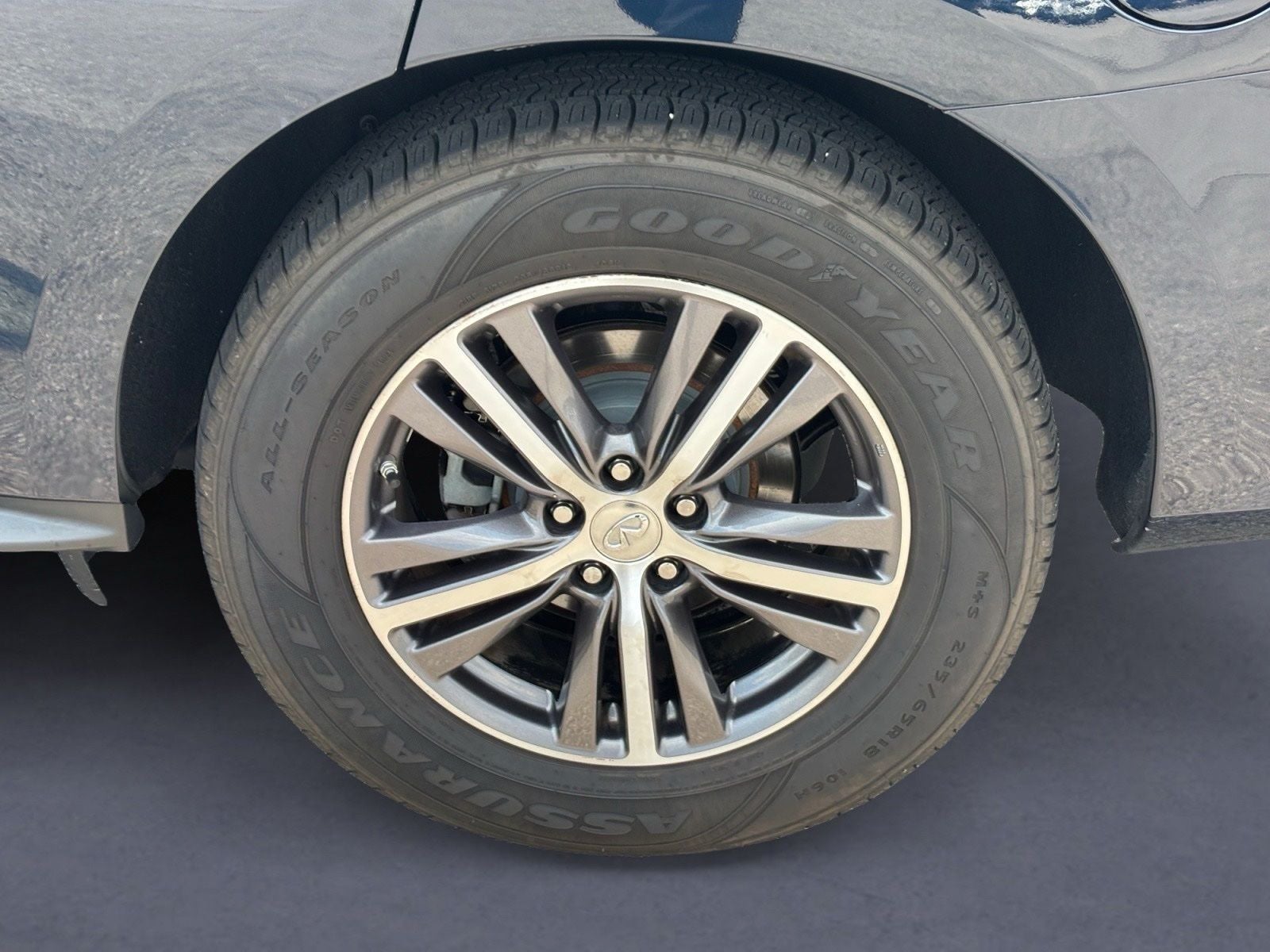 2019 INFINITI QX60 LUXE