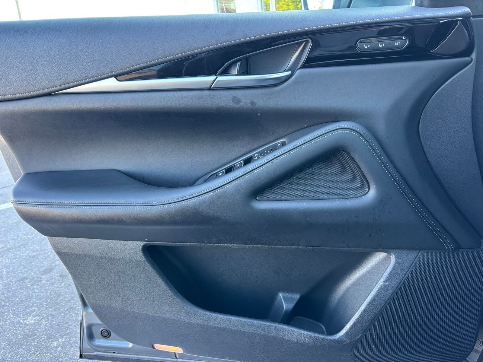 2023 INFINITI QX60 PURE